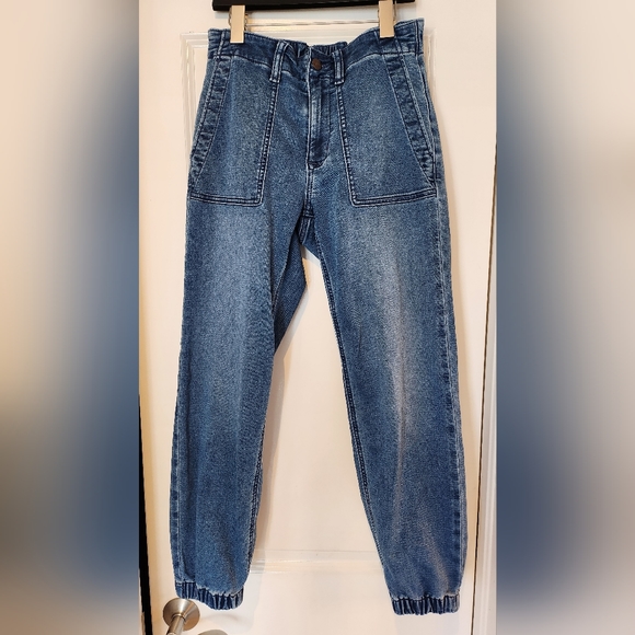 J. Crew Factory Denim - Super cute J.Crew Factory Denim Joggers size 26